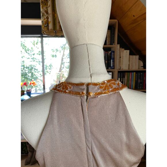 Vintage Gown - Picture 6 of 9